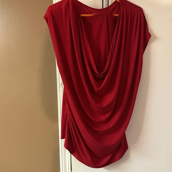 Red sleeveless cowl top. - Picture 3 of 5